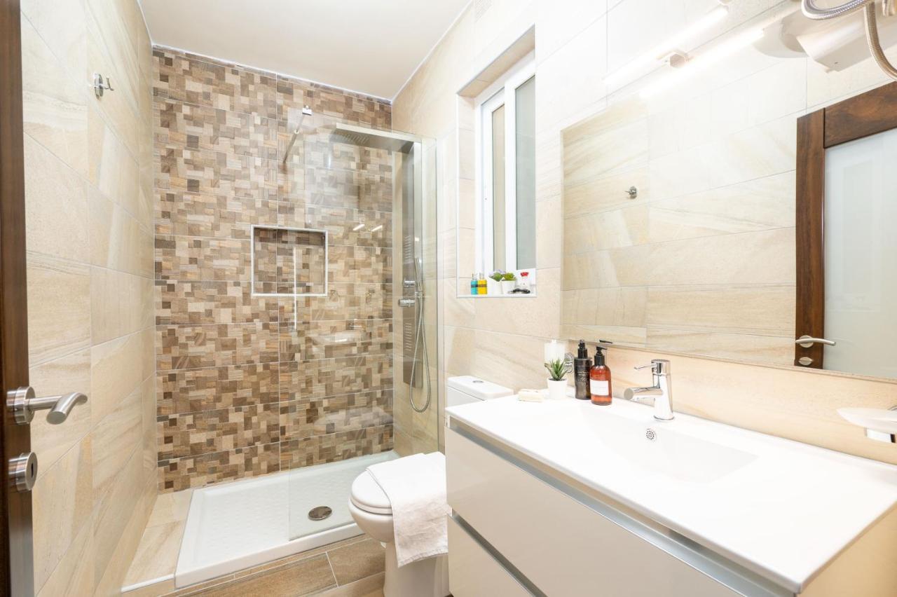 Vela Blu Apartments - Rose Court グジラ エクステリア 写真