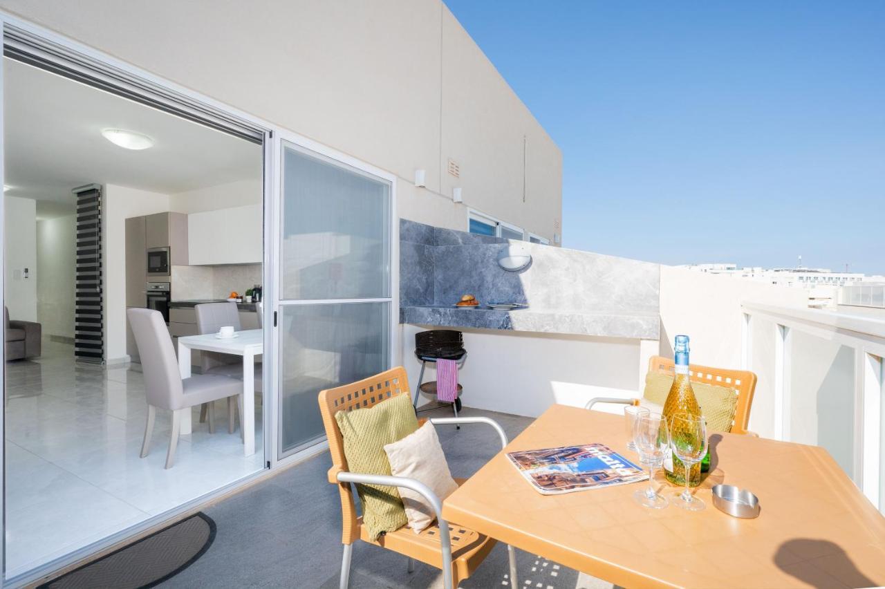 Vela Blu Apartments - Rose Court グジラ エクステリア 写真